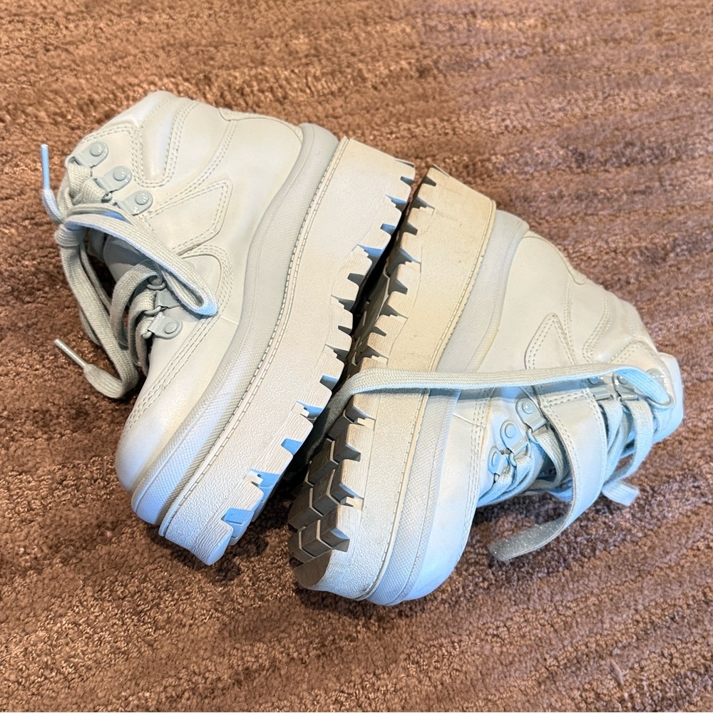 Jeffrey Campbell Top Peak Platform Sneakers - Picture 5 of 7